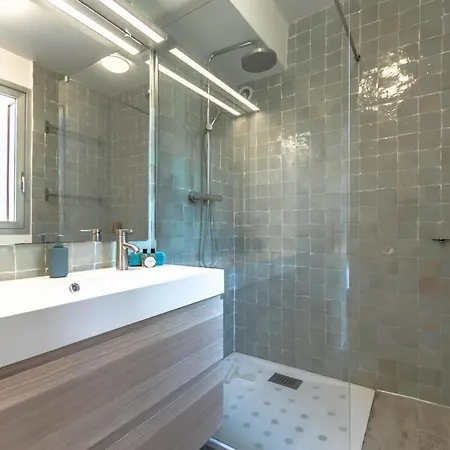 Le Bailly L Beachside & Rooftop L Shellter Lägenhet Saint-Tropez