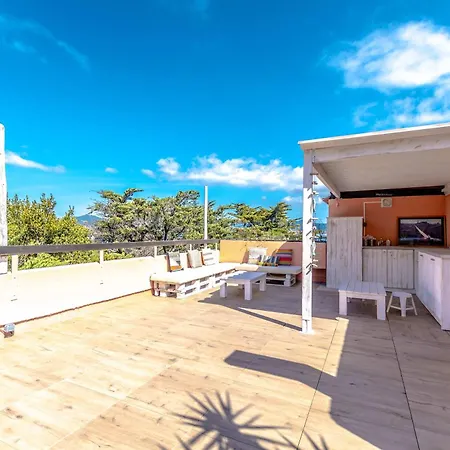 Le Bailly L Beachside & Rooftop L Shellter Saint-Tropez